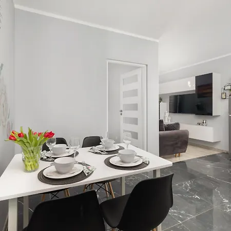 Modern Kapitanski Mostek By Renters Apartman Kołobrzeg